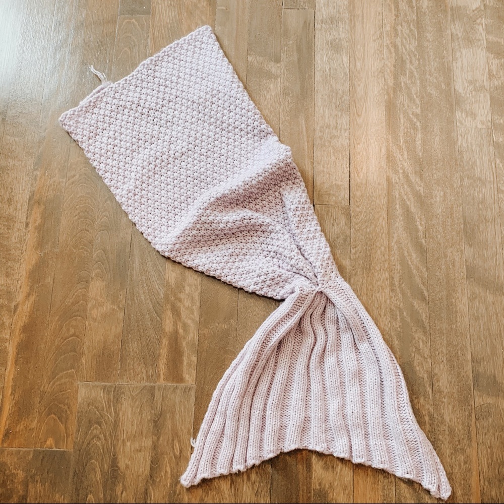 Mermaid tail blanket